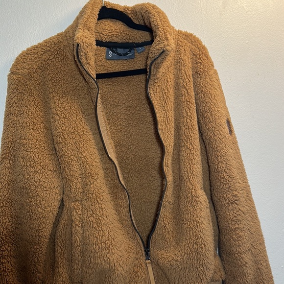 Free country sweater :) - Picture 4 of 6